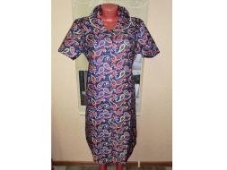 Халат трикотажный на пуговицах с воротником.