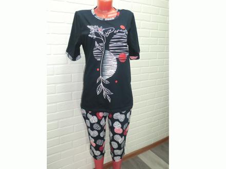 Домашний костюм футболка +бриджи 38б