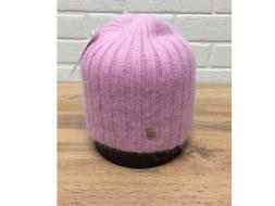 Шапка женская вязаная из ангоры в рубчик